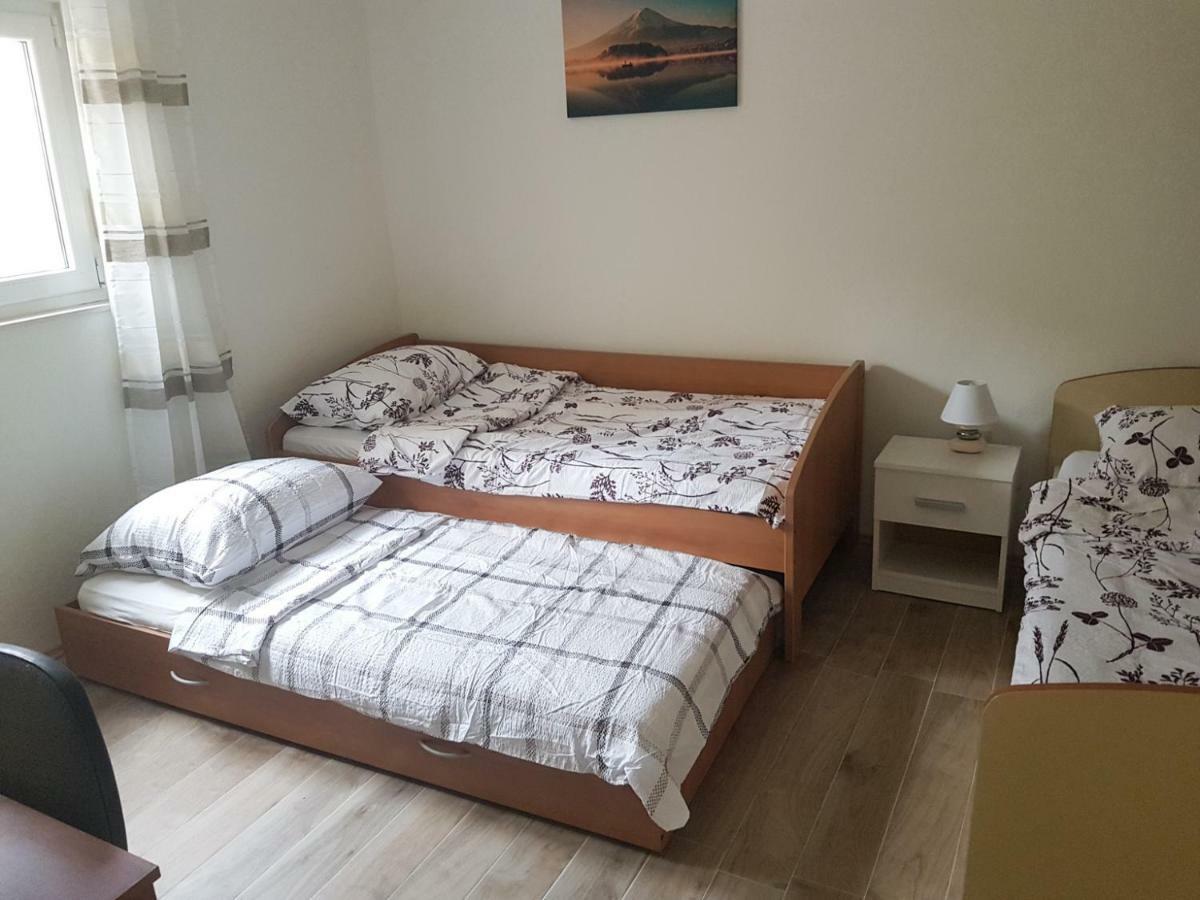 Apartment Drago Kaštela Exteriör bild